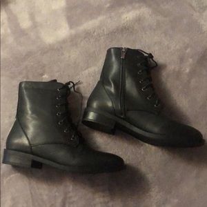 Wee boo black lace up boots